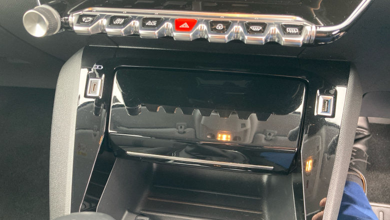 Peugeot 208 1.2 PureTech 100 Allure Premium + 5dr Petrol Hatchback